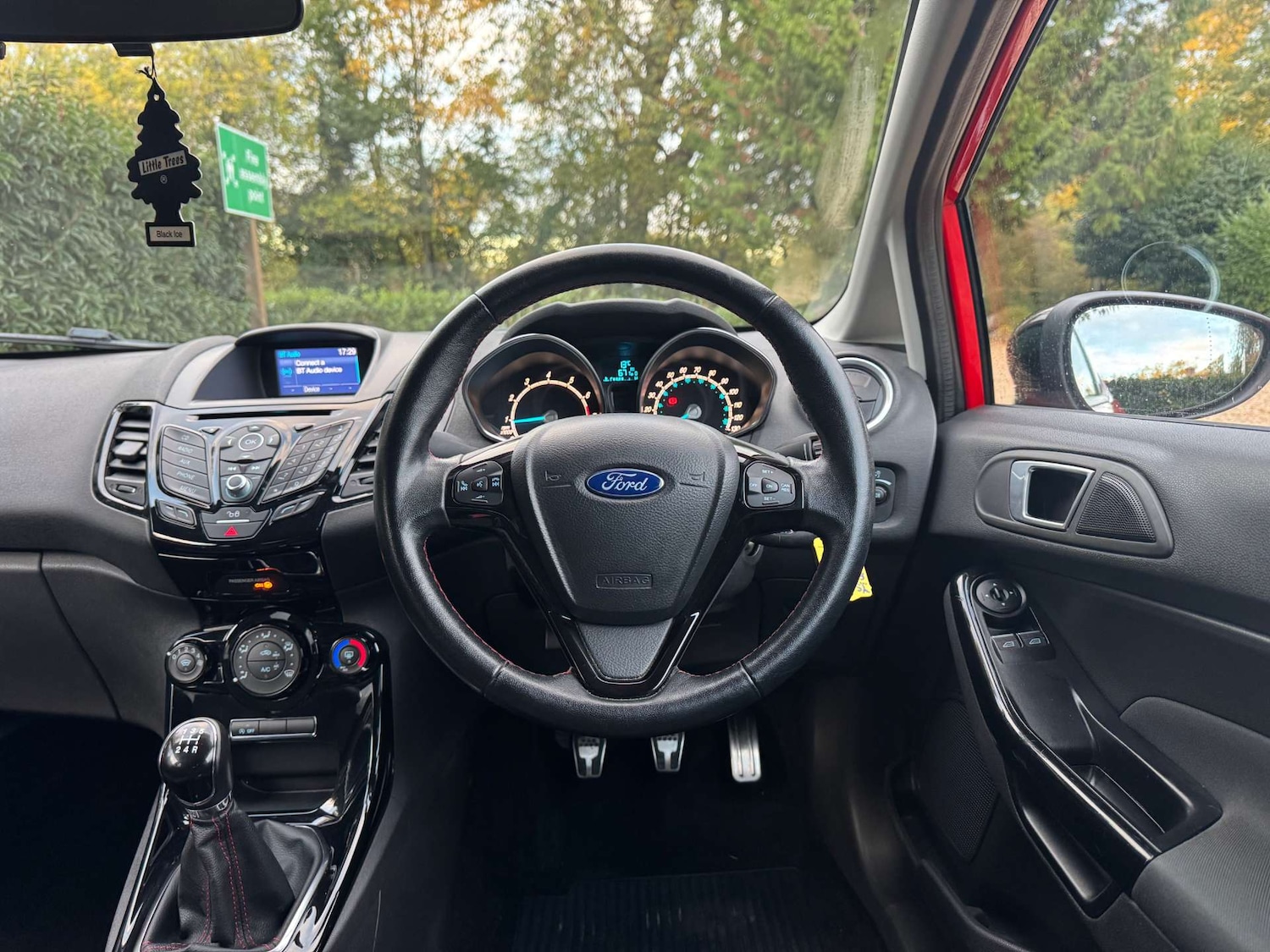 Used Ford Fiesta 2015 for sale - 76340734: Photo 27