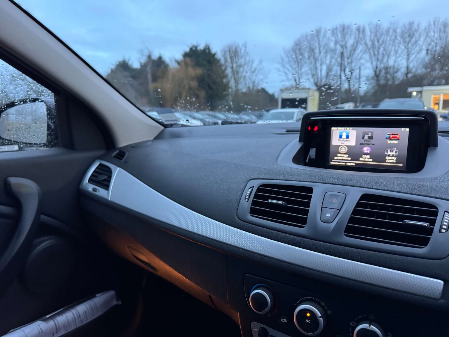 Used Renault Megane 2013 for sale - 77241502: Photo 15