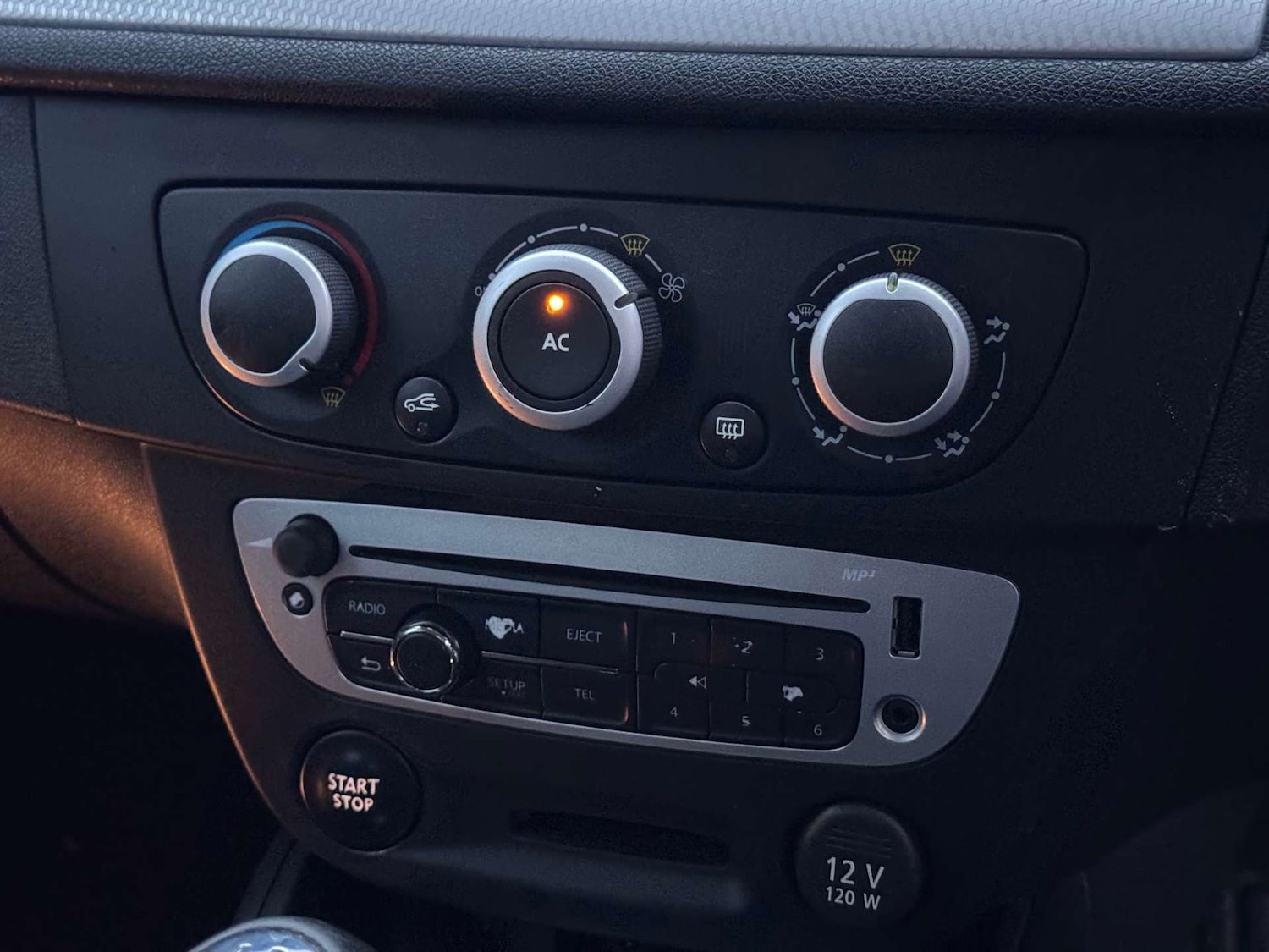 Used Renault Megane 2013 for sale - 77241502: Photo 19