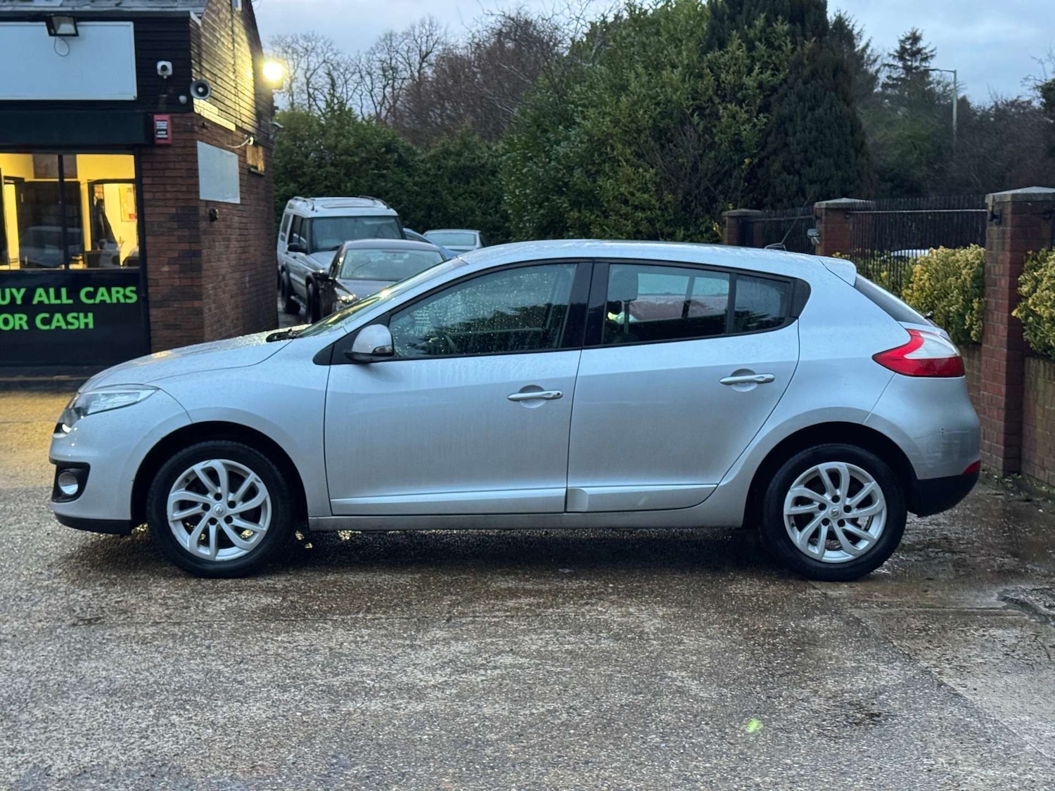 Used Renault Megane 2013 for sale - 77241502: Photo 4