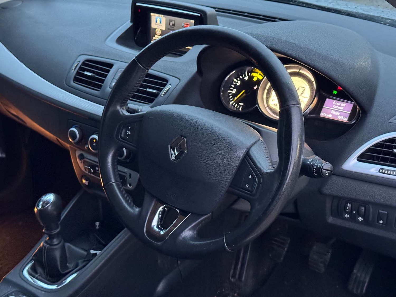 Used Renault Megane 2013 for sale - 77241502: Photo 9