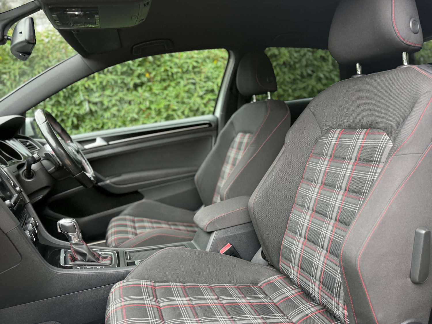 Used Volkswagen Golf 2016 for sale - 76957774: Photo 32