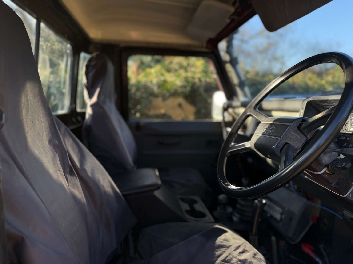 Used Land Rover Defender 1990 for sale - 76897256: Photo 24