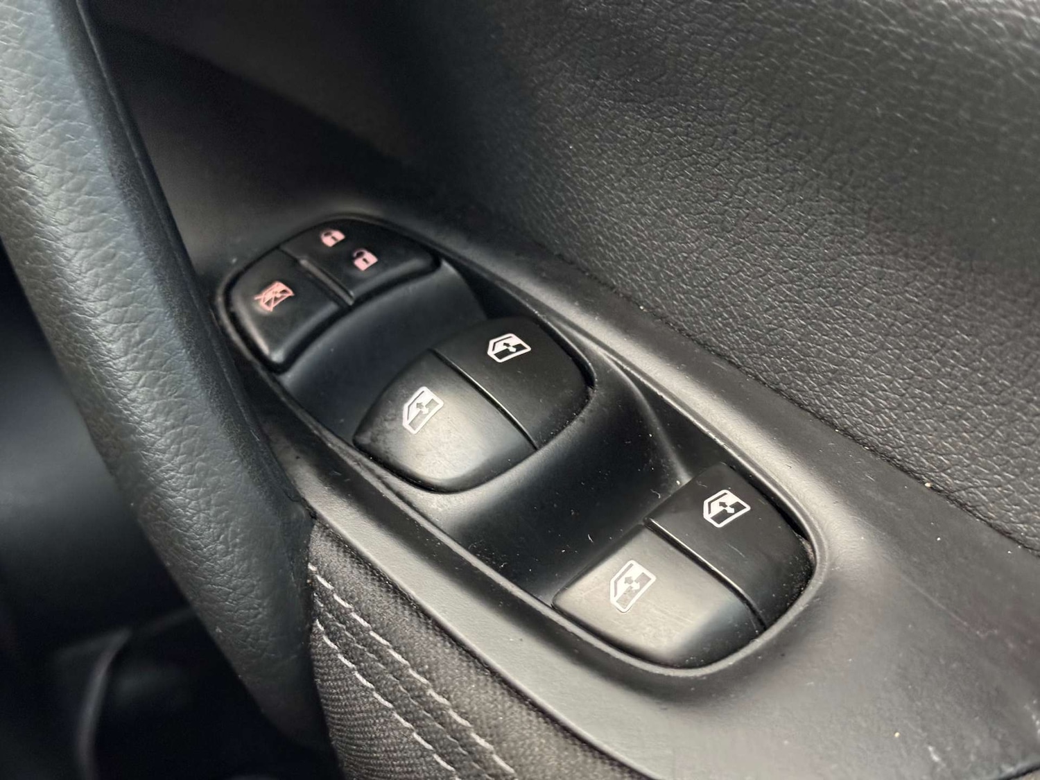 Used Nissan Qashqai 2018 for sale - 76949848: Photo 18