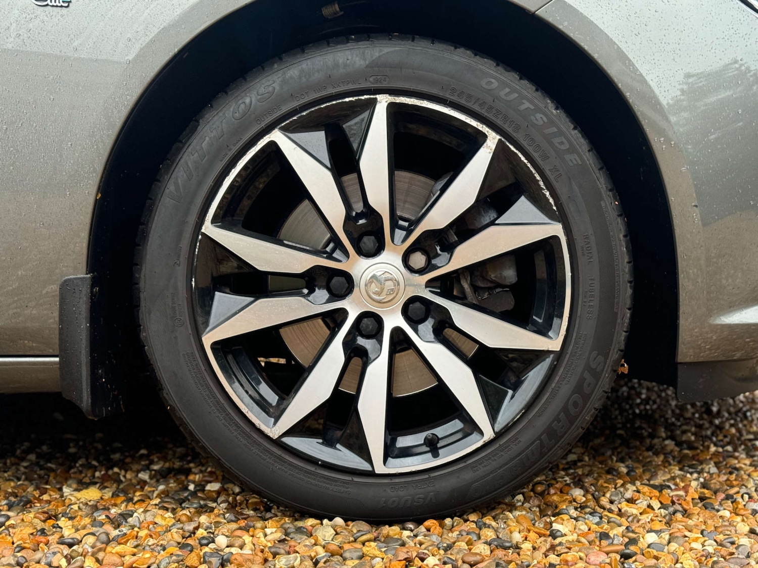 Used Vauxhall Insignia 2018 for sale - 76640022: Photo 2