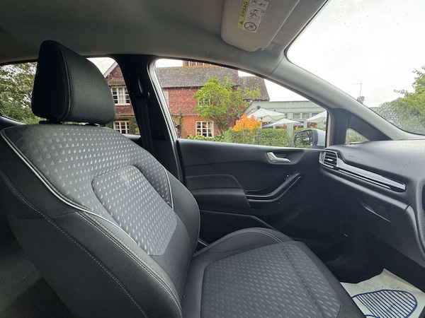 Used Ford Fiesta 2018 for sale - 75650470: Photo 18