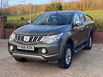 Used Mitsubishi L200 2016 for sale - 77792560: Photo