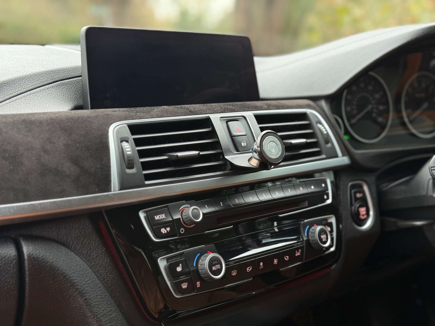 Used BMW 4 Series 2017 for sale - 76687505: Photo 39