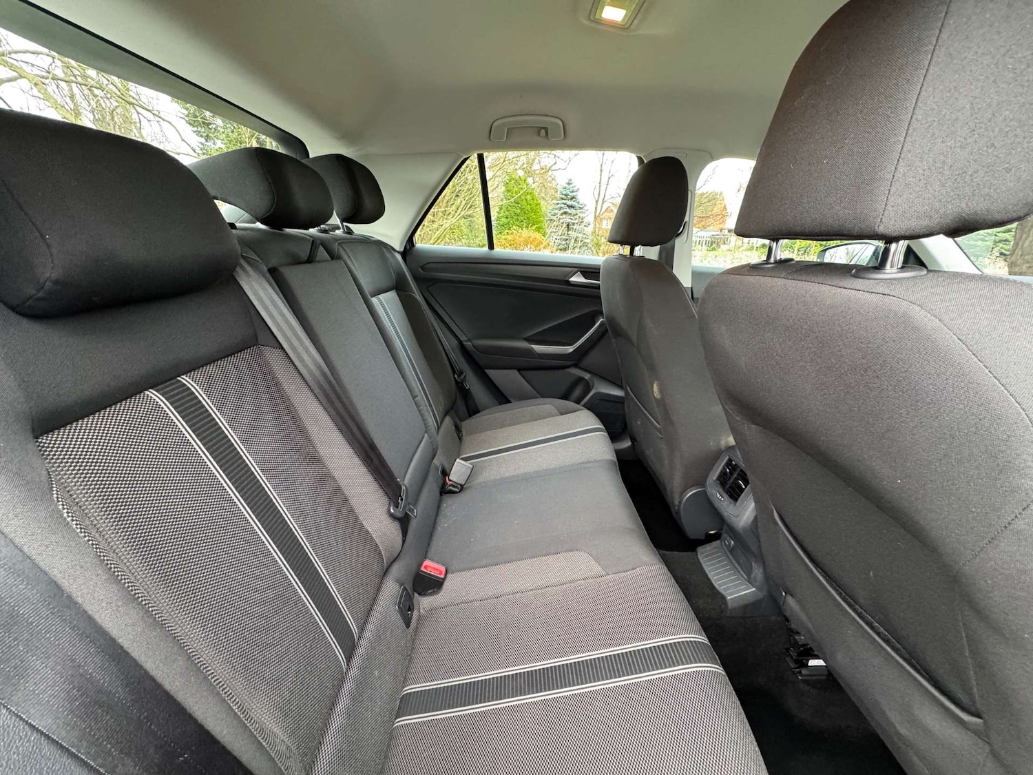 Used Volkswagen T-Roc 2018 for sale - 76923082: Photo 18