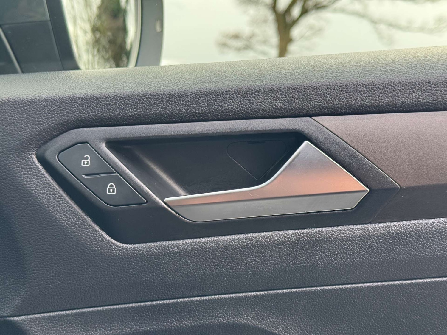 Used Volkswagen T-Roc 2018 for sale - 76923082: Photo 26