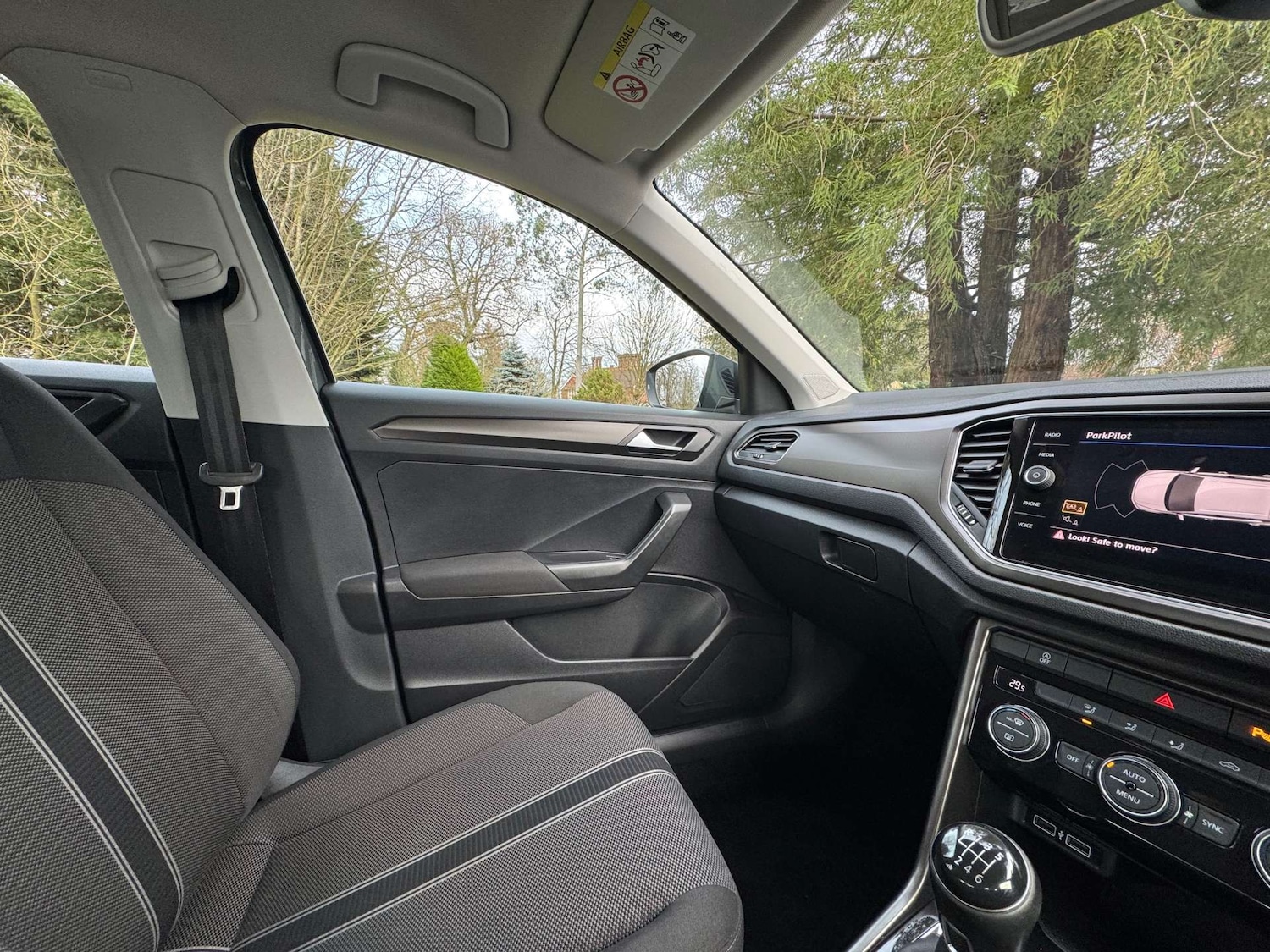 Used Volkswagen T-Roc 2018 for sale - 76923082: Photo 33