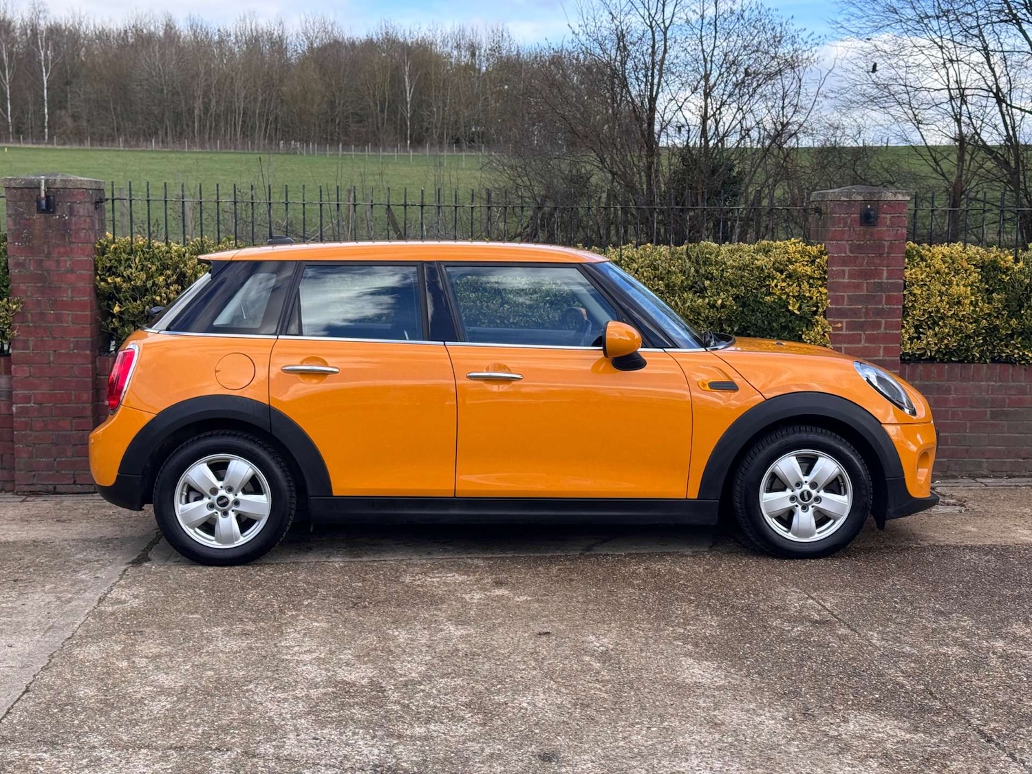 Used MINI Hatch 2016 for sale - 77837317: Photo 2