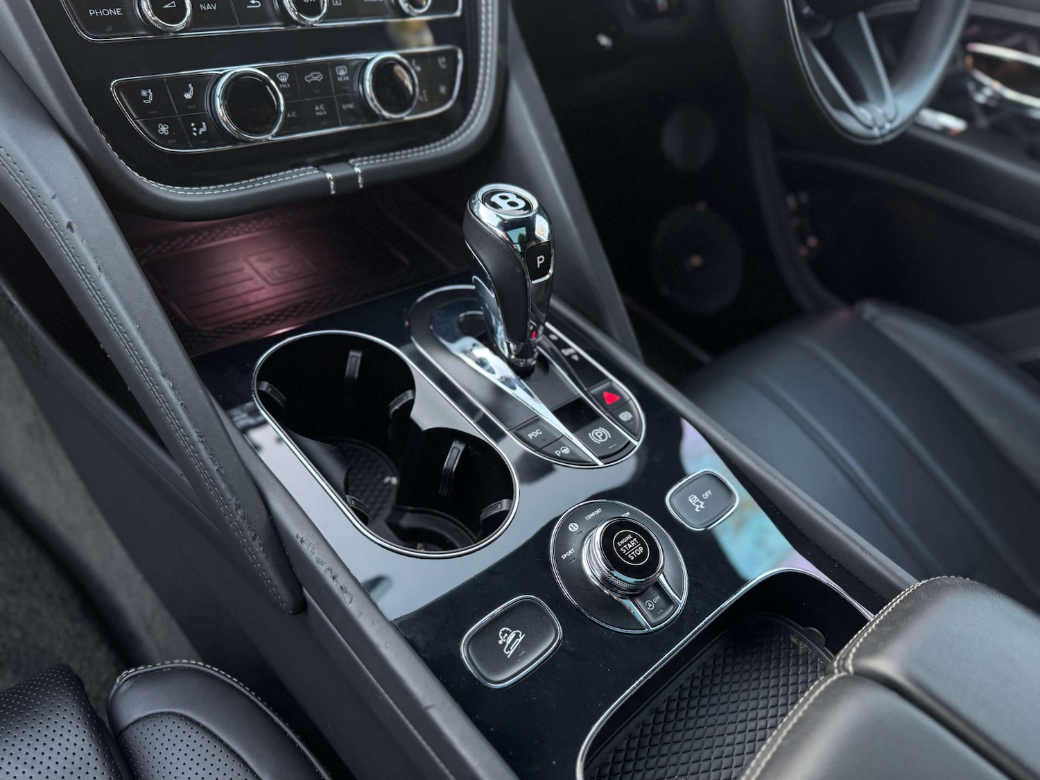 Used Bentley Bentayga 2020 for sale - 76897269: Photo 28