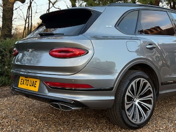 Used Bentley Bentayga 2020 for sale - 76897269: Photo