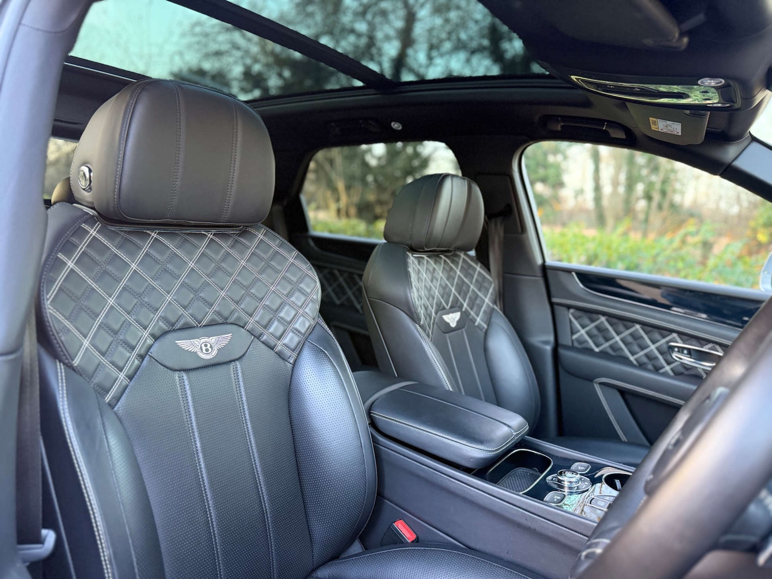 Used Bentley Bentayga 2020 for sale - 76897269: Photo 32