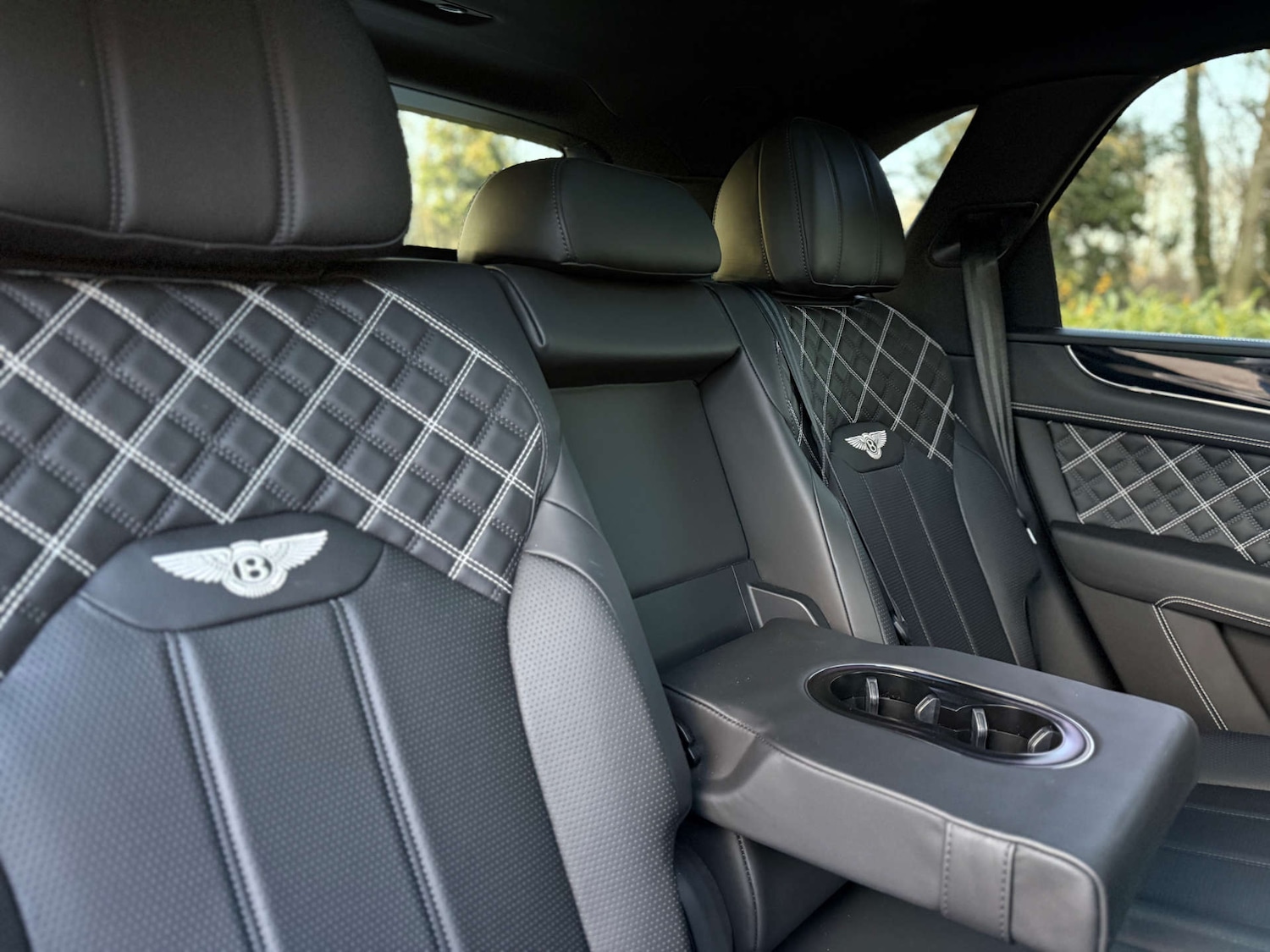 Used Bentley Bentayga 2020 for sale - 76897269: Photo 35