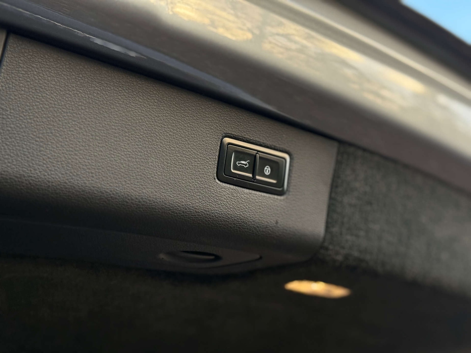 Used Bentley Bentayga 2020 for sale - 76897269: Photo 42