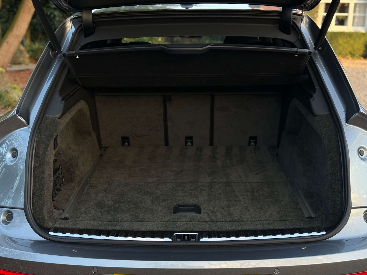 Used Bentley Bentayga 2020 for sale - 76897269: Photo 59