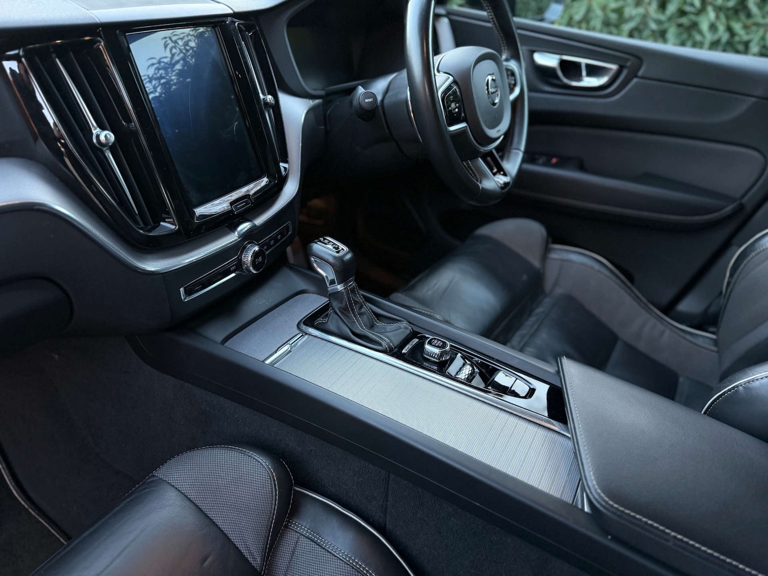 Used Volvo XC60 2019 for sale - 77099971: Photo 25