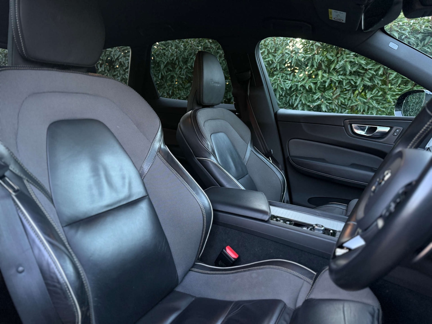 Used Volvo XC60 2019 for sale - 77099971: Photo 30