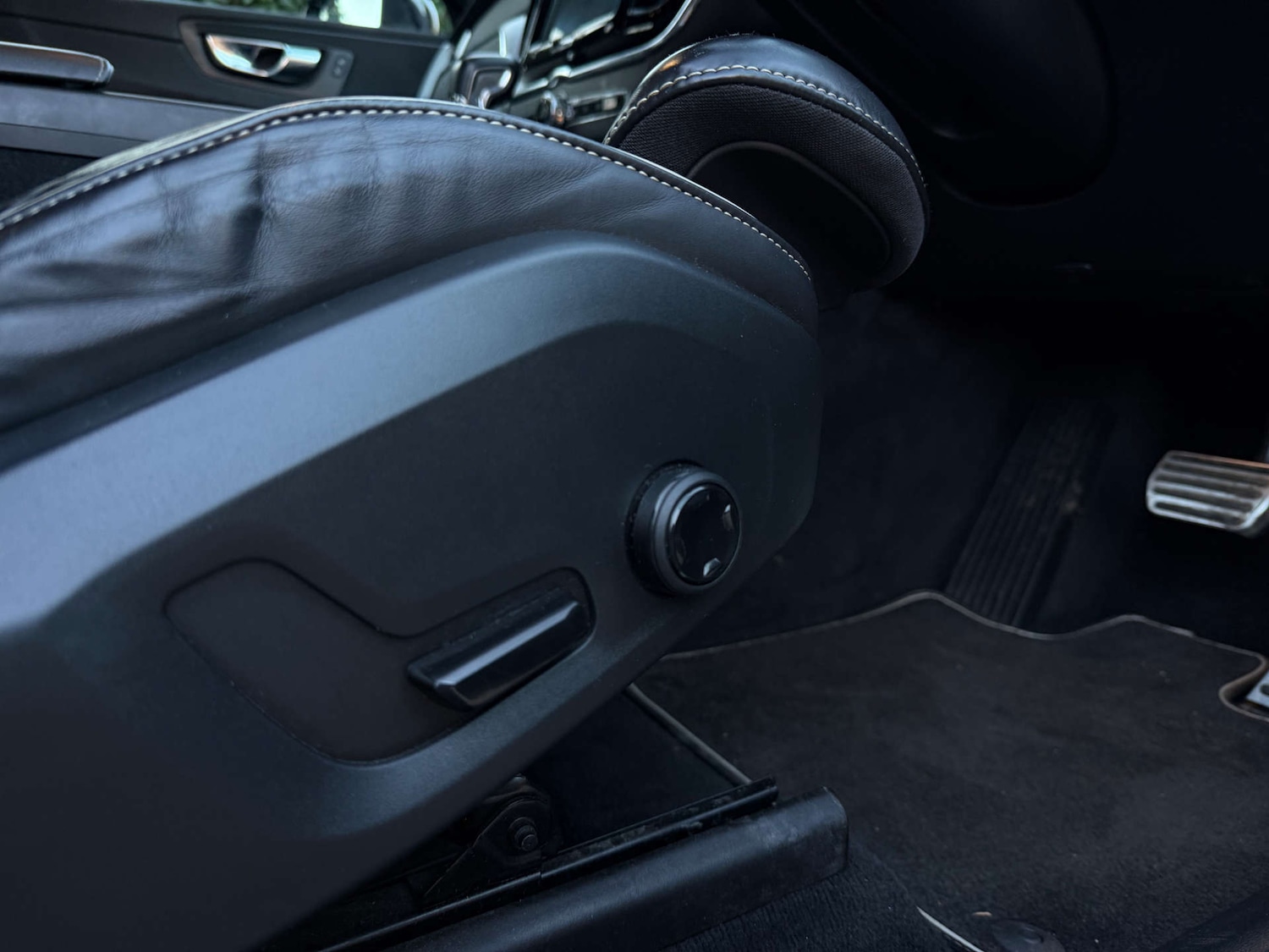 Used Volvo XC60 2019 for sale - 77099971: Photo 37