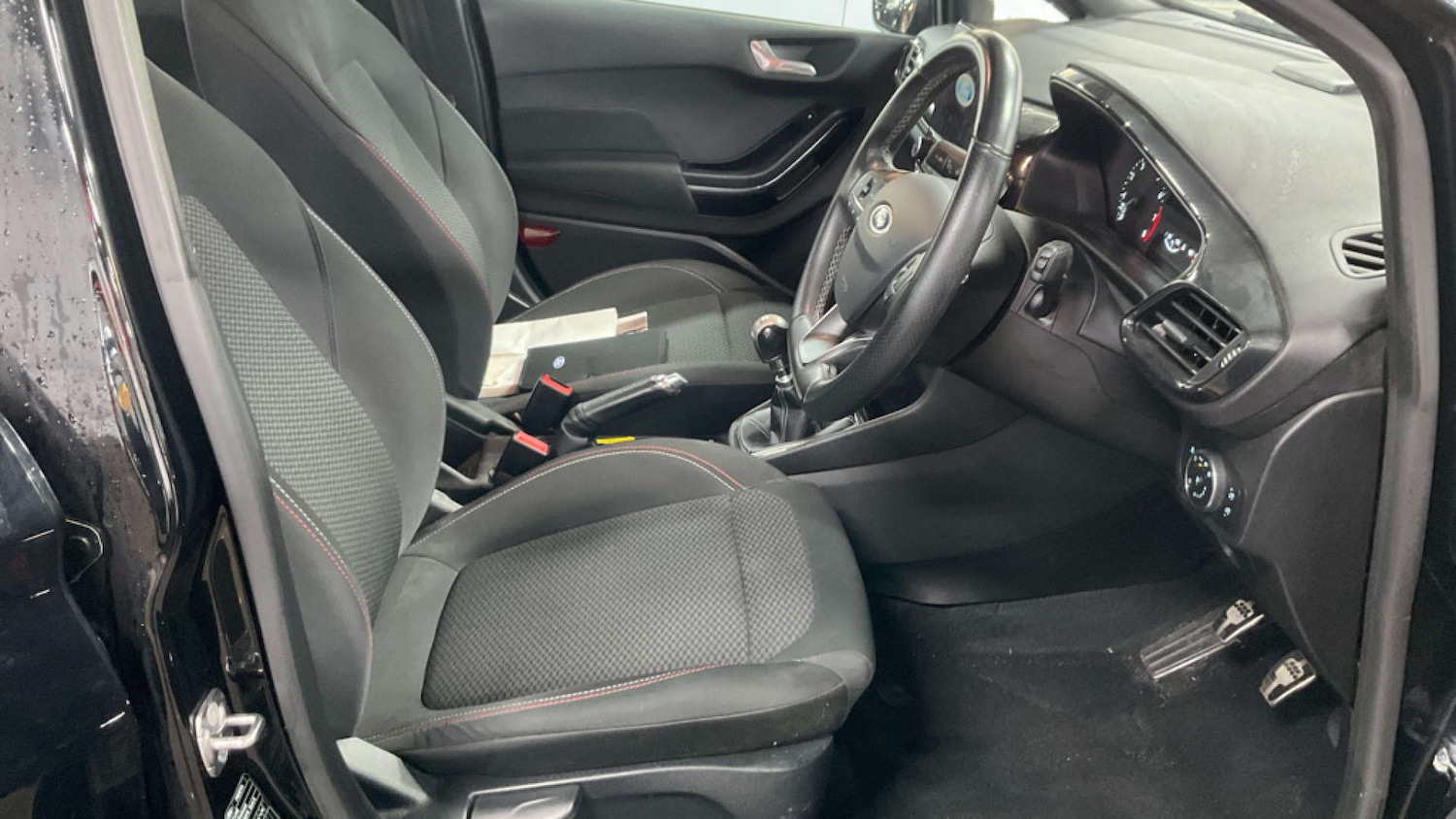 Used Ford Fiesta 2018 for sale - 76427139: Photo 8