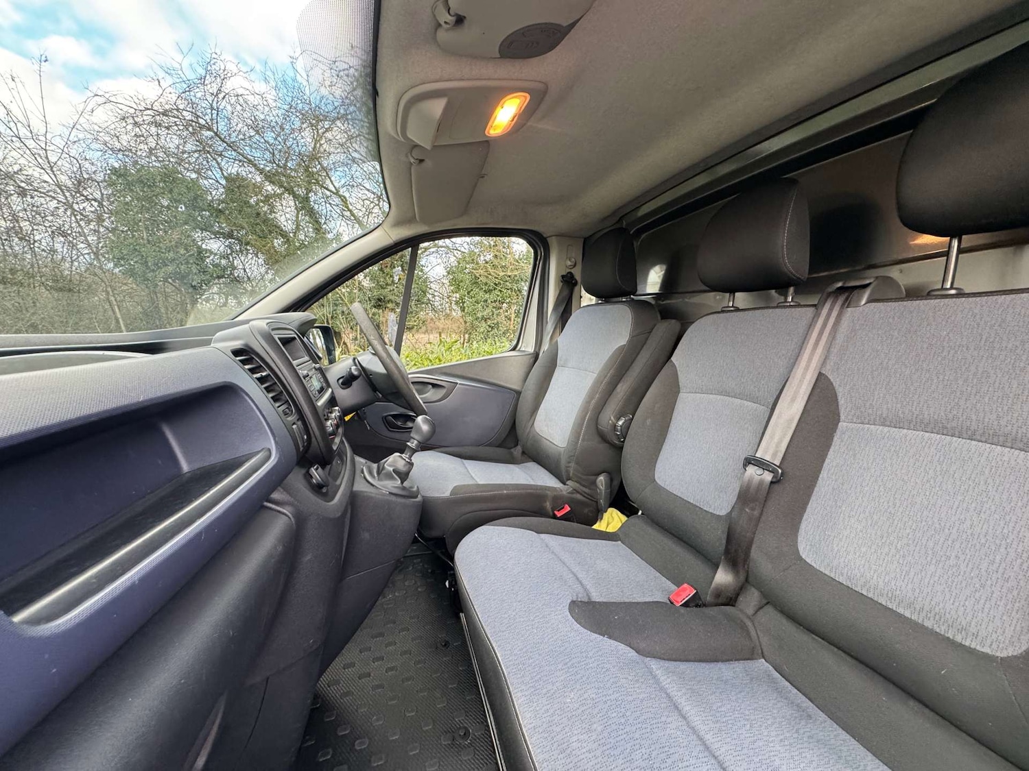 Used Vauxhall Vivaro 2016 for sale - 77247823: Photo 12