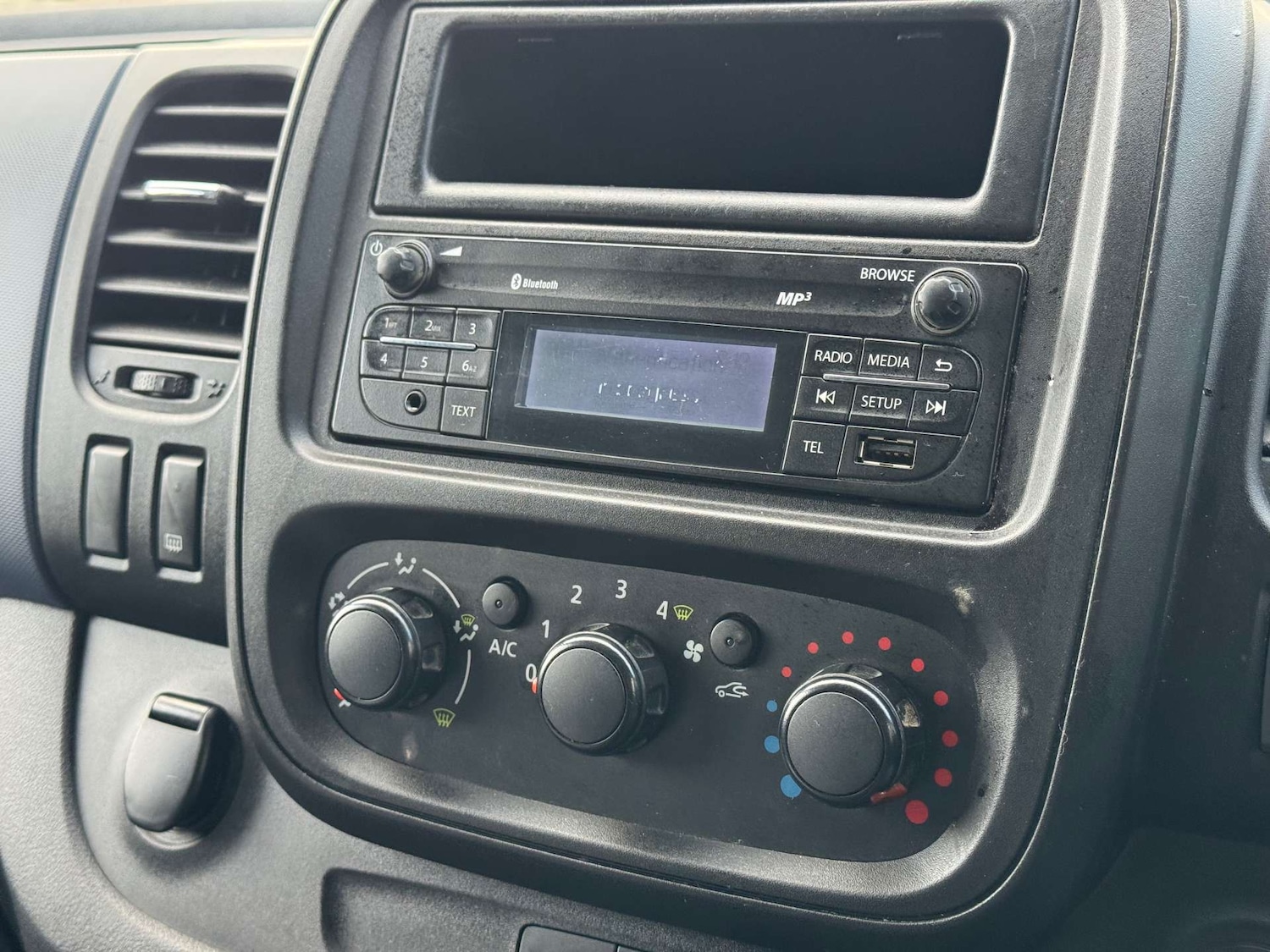 Used Vauxhall Vivaro 2016 for sale - 77247823: Photo 20