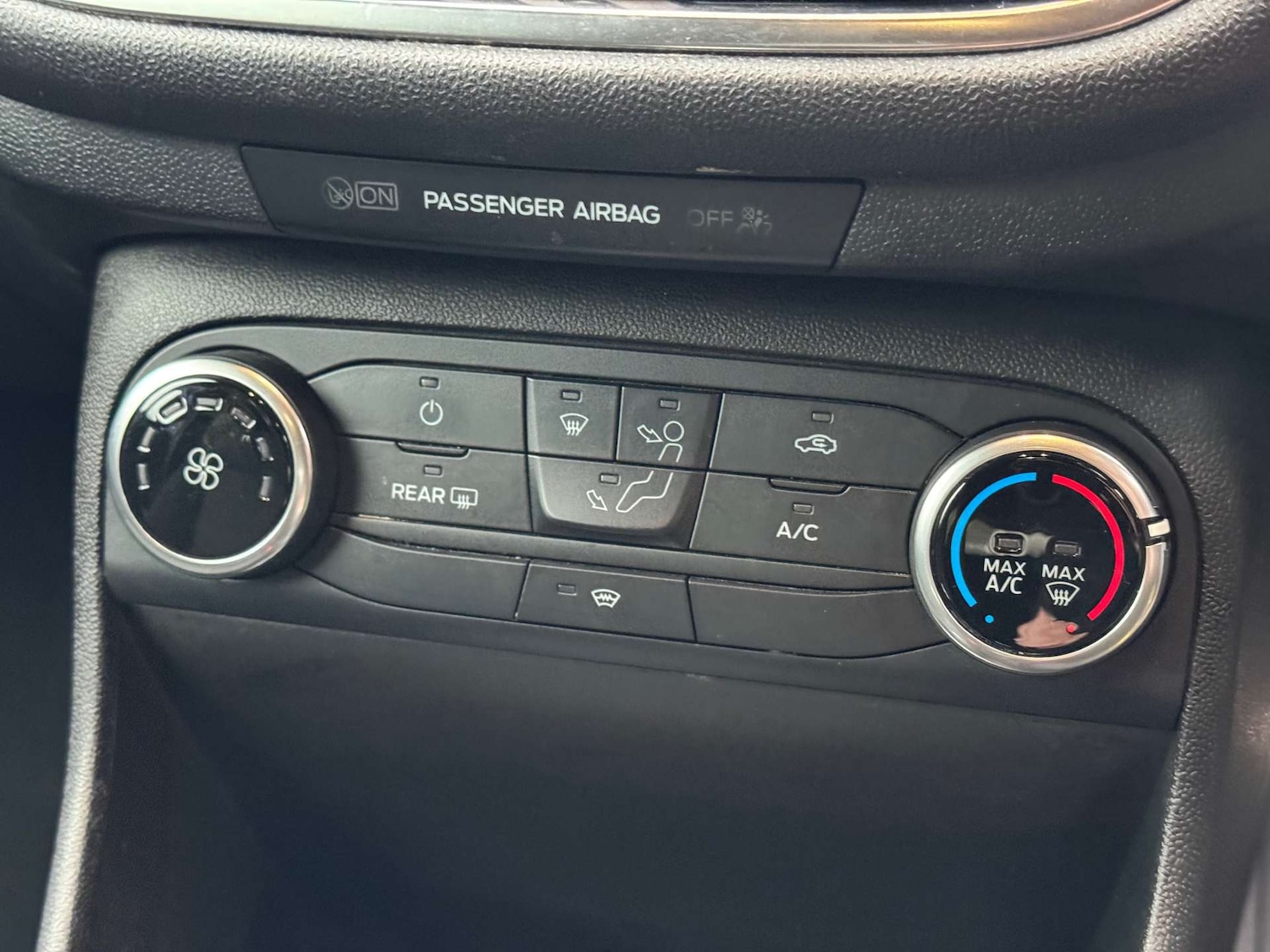 Used Ford Fiesta 2018 for sale - 76536205: Photo 26