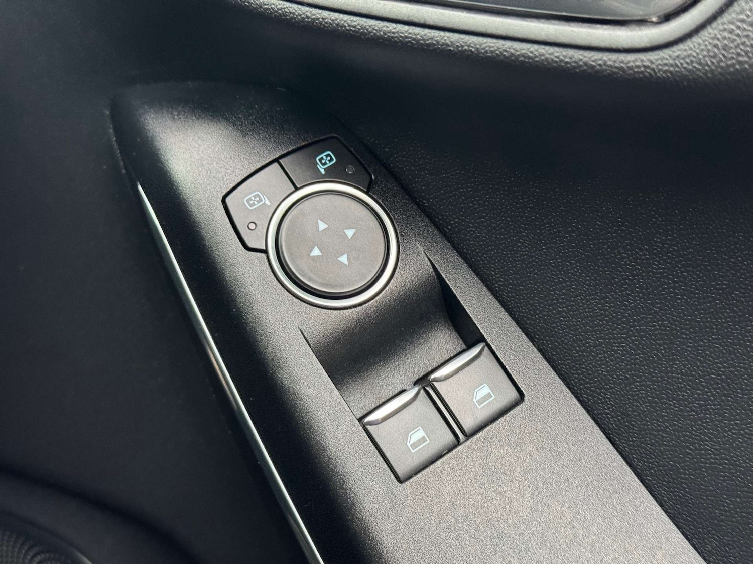 Used Ford Fiesta 2018 for sale - 76536205: Photo 39