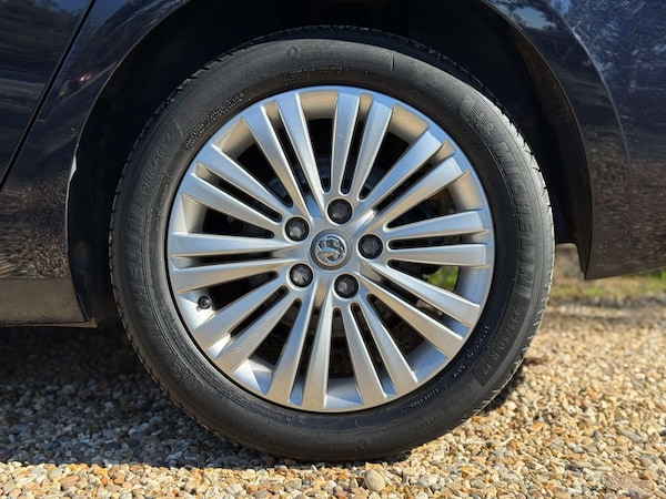Used Vauxhall Zafira Tourer 2017 for sale - 75723879: Photo 35