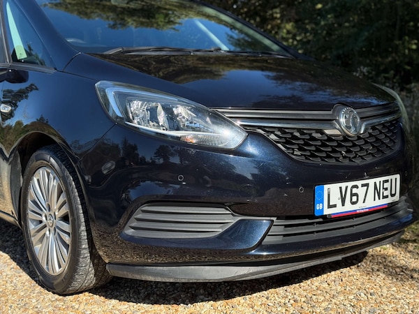 Used Vauxhall Zafira Tourer 2017 for sale - 75723879: Photo 7