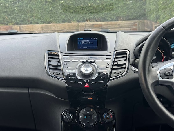 Used Ford Fiesta 2014 for sale - 75524136: Photo 28