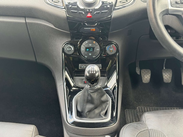 Used Ford Fiesta 2014 for sale - 75524136: Photo 9