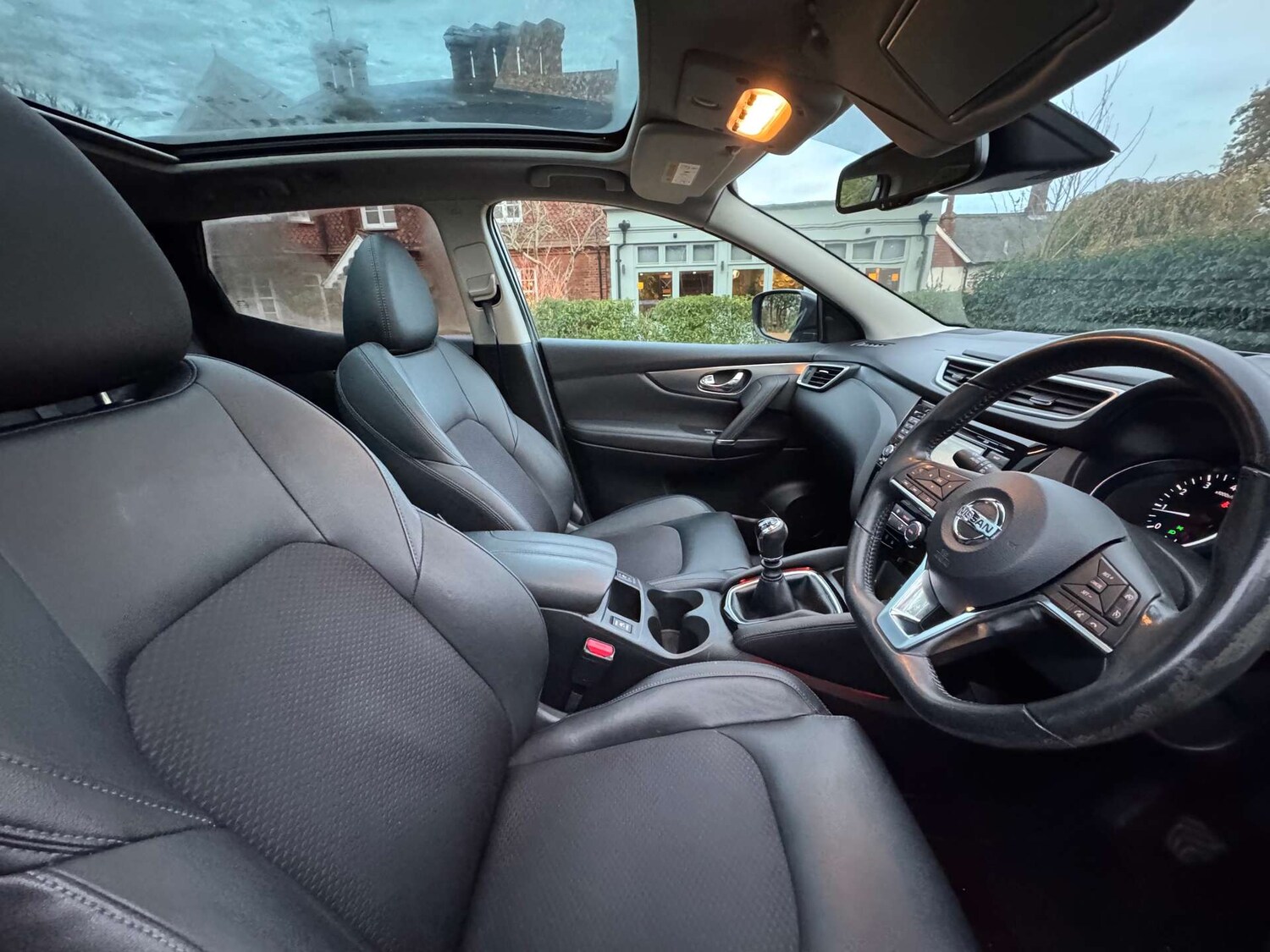 Used Nissan Qashqai 2017 for sale - 76427137: Photo 28