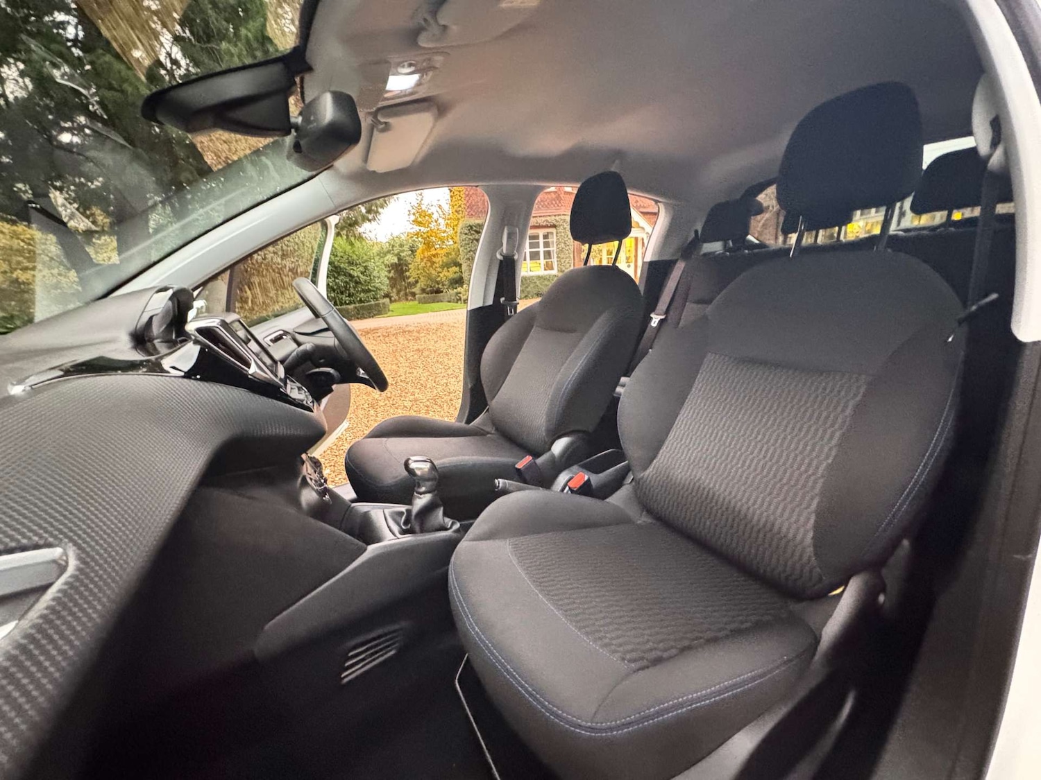 Used Peugeot 208 2019 for sale - 76507176: Photo 25