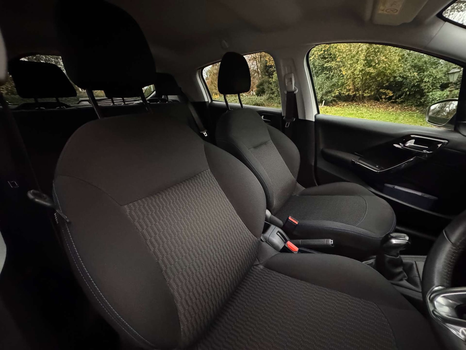 Used Peugeot 208 2019 for sale - 76507176: Photo 28