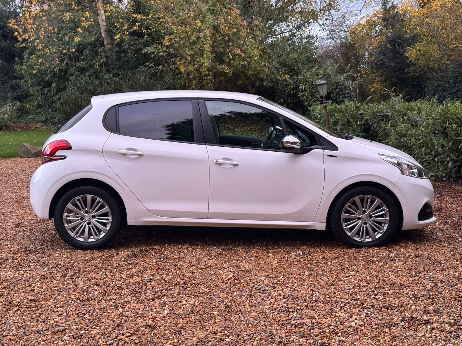 Used Peugeot 208 2019 for sale - 76507176: Photo 33