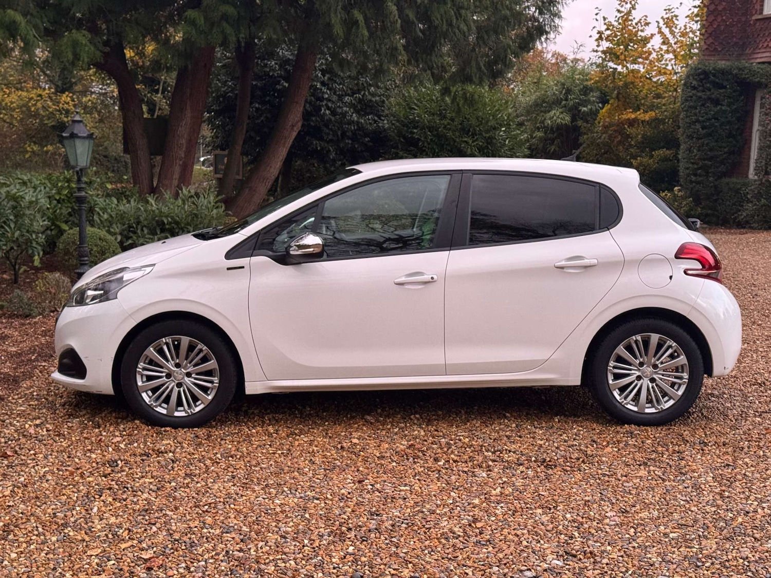 Used Peugeot 208 2019 for sale - 76507176: Photo 34