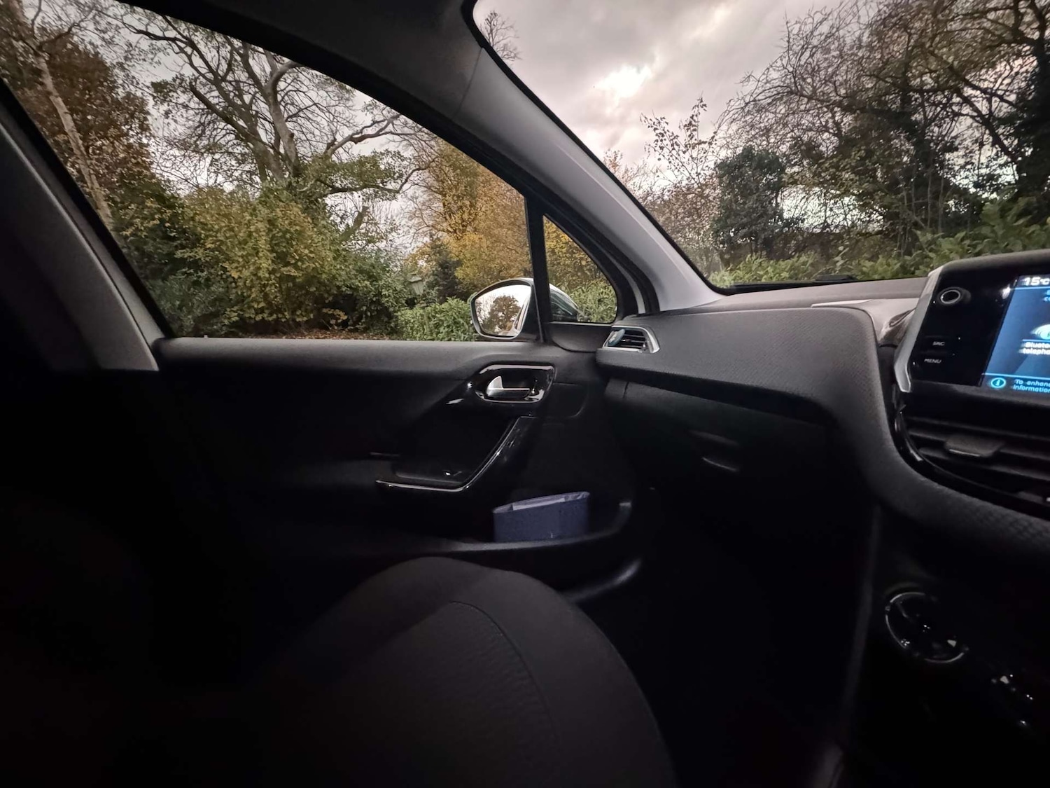 Used Peugeot 208 2019 for sale - 76507176: Photo 8