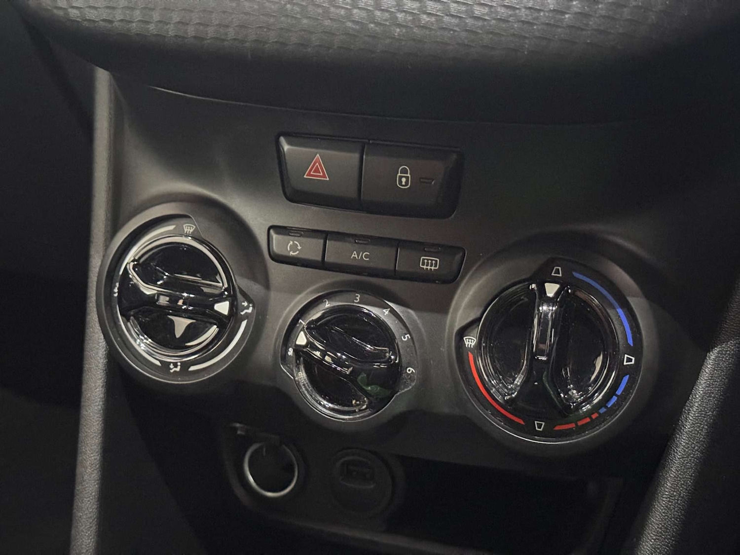 Used Peugeot 208 2019 for sale - 76507176: Photo 9