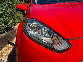 Used Ford Fiesta 2016 for sale - 76027747: Photo