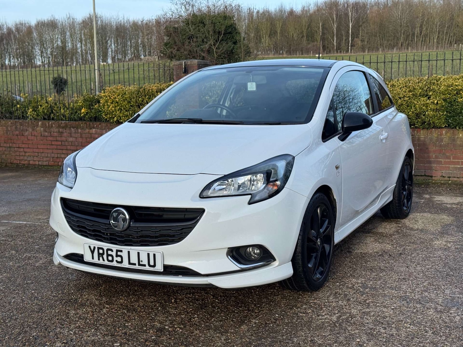 Used Vauxhall Corsa 2015 for sale - 77392232: Photo 1