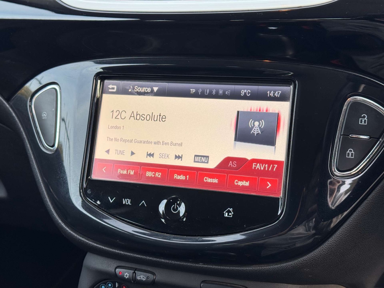 Used Vauxhall Corsa 2015 for sale - 77392232: Photo 17