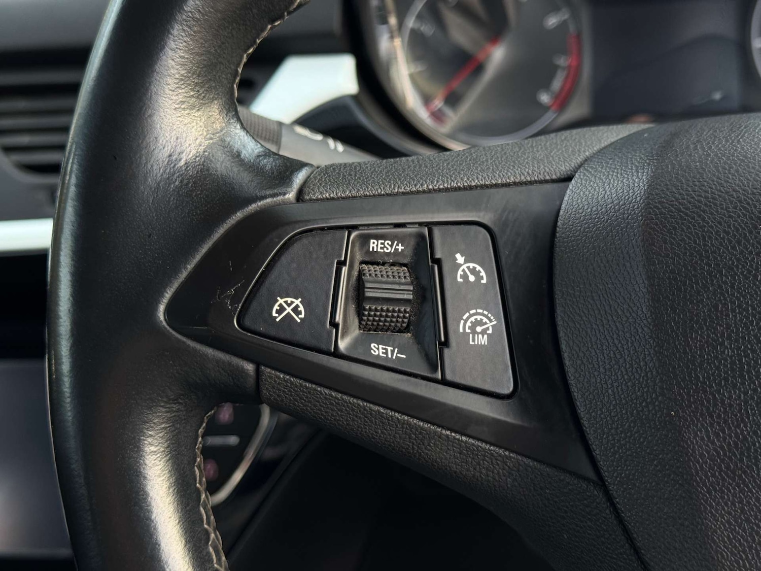 Used Vauxhall Corsa 2015 for sale - 77392232: Photo 26