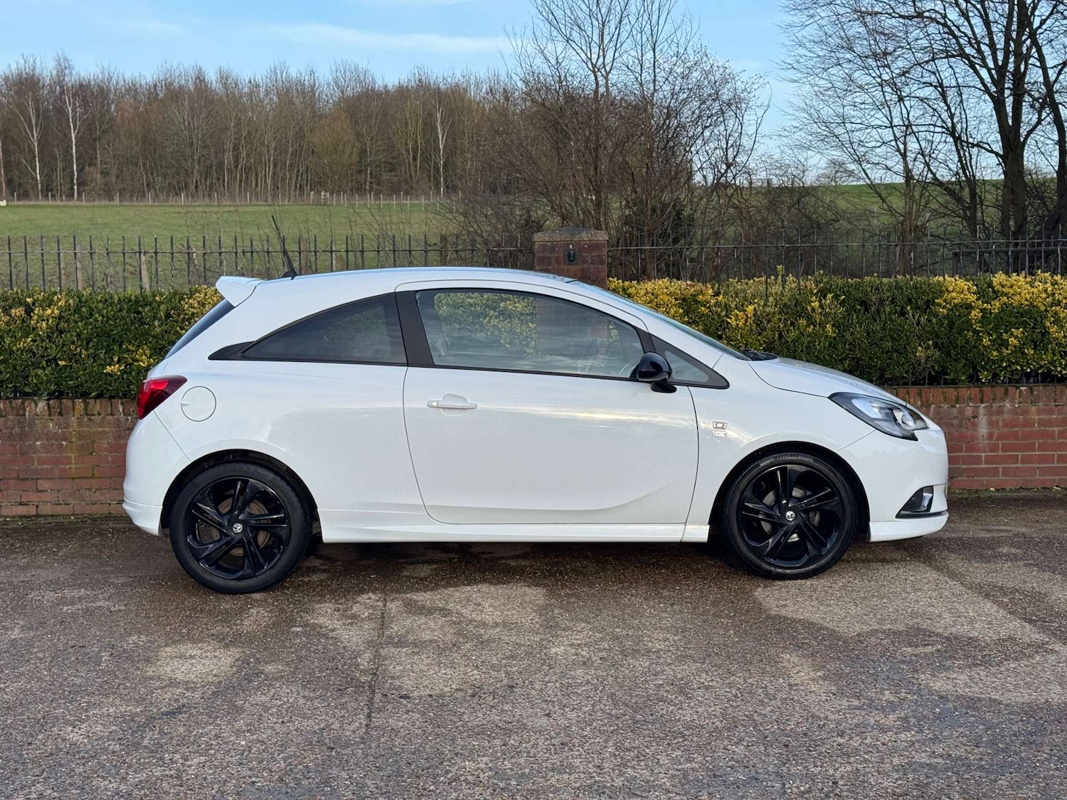 Used Vauxhall Corsa 2015 for sale - 77392232: Photo 6
