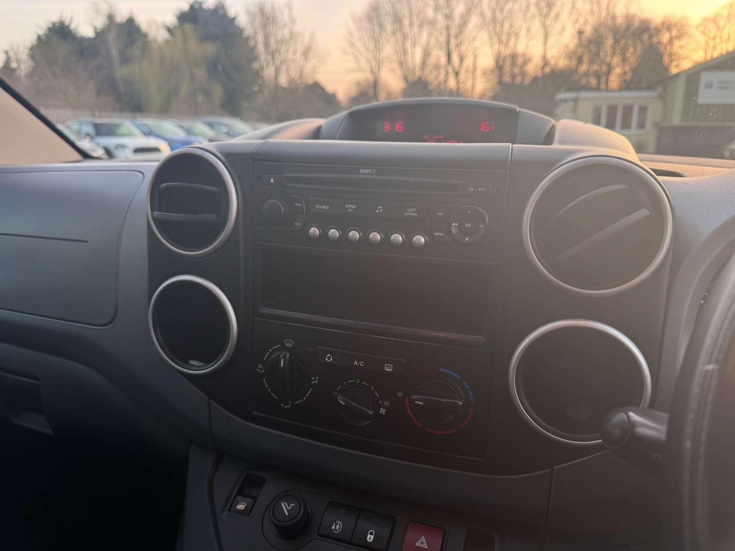 Used Citroen Berlingo Multispace 2009 for sale - 77676622: Photo 32