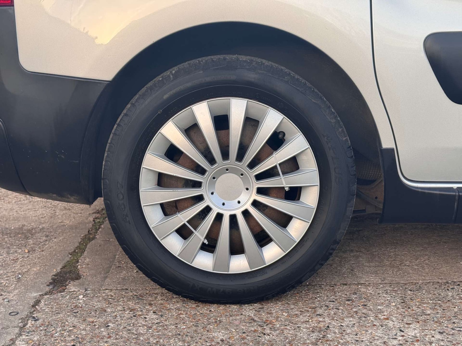 Used Citroen Berlingo Multispace 2009 for sale - 77676622: Photo 35