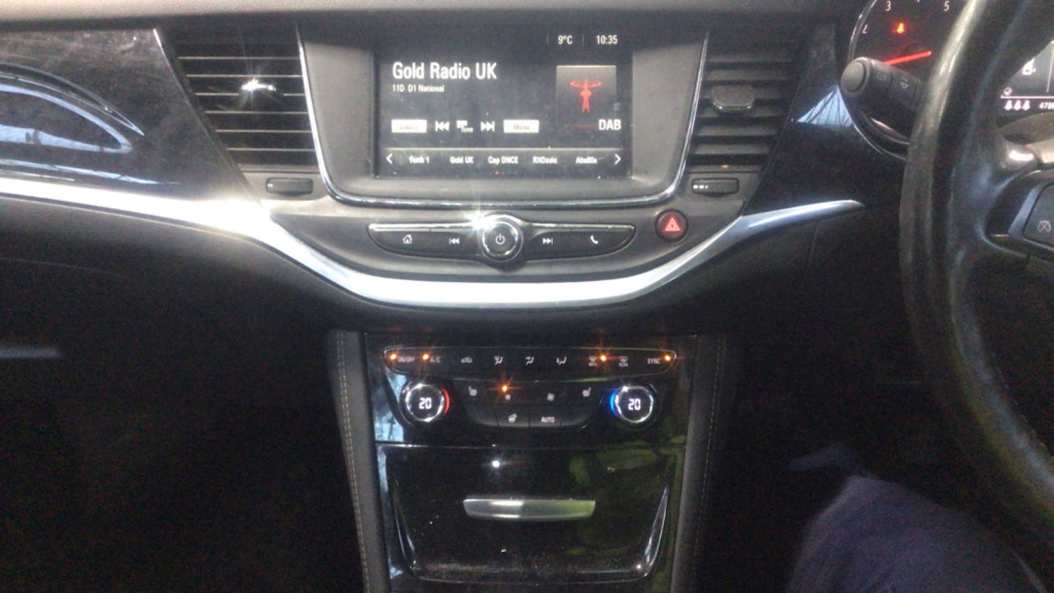 Used Vauxhall Astra 2017 for sale - 76129237: Photo 10