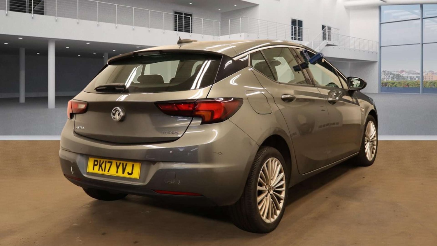 Used Vauxhall Astra 2017 for sale - 76129237: Photo 4